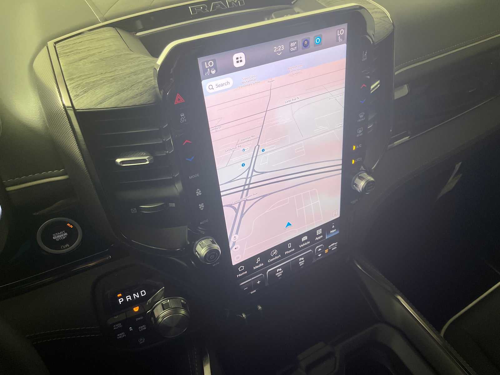 2025 RAM Ram 1500 RAM 1500 LIMITED CREW CAB 4X4 5'7' BOX