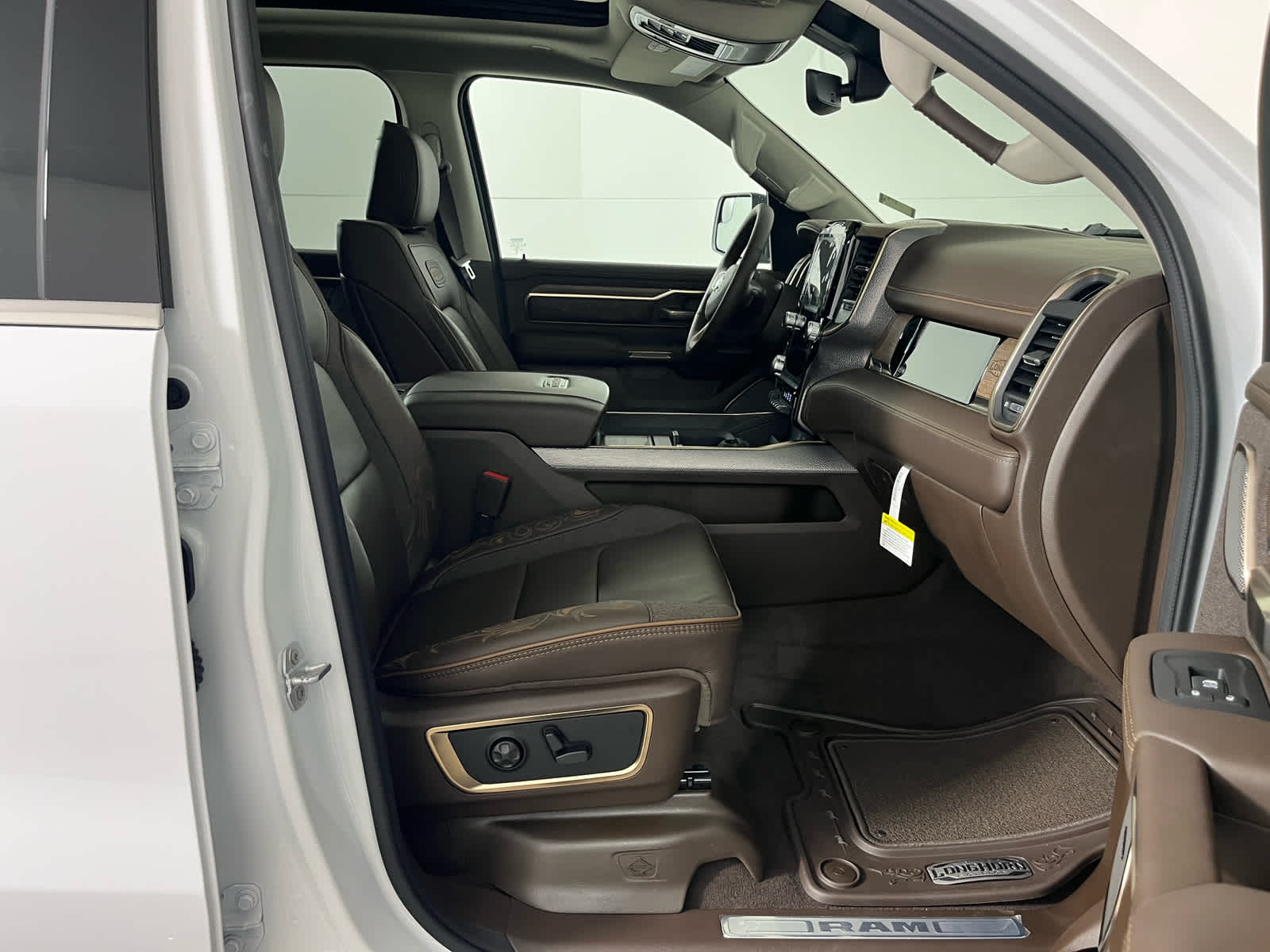 2026 RAM Ram 1500 RAM 1500 LIMITED LONGHORN CREW CAB 4X4 5'7' BOX