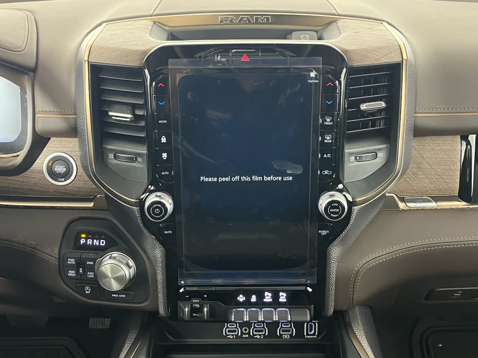 2026 RAM Ram 1500 RAM 1500 LIMITED LONGHORN CREW CAB 4X4 5'7' BOX