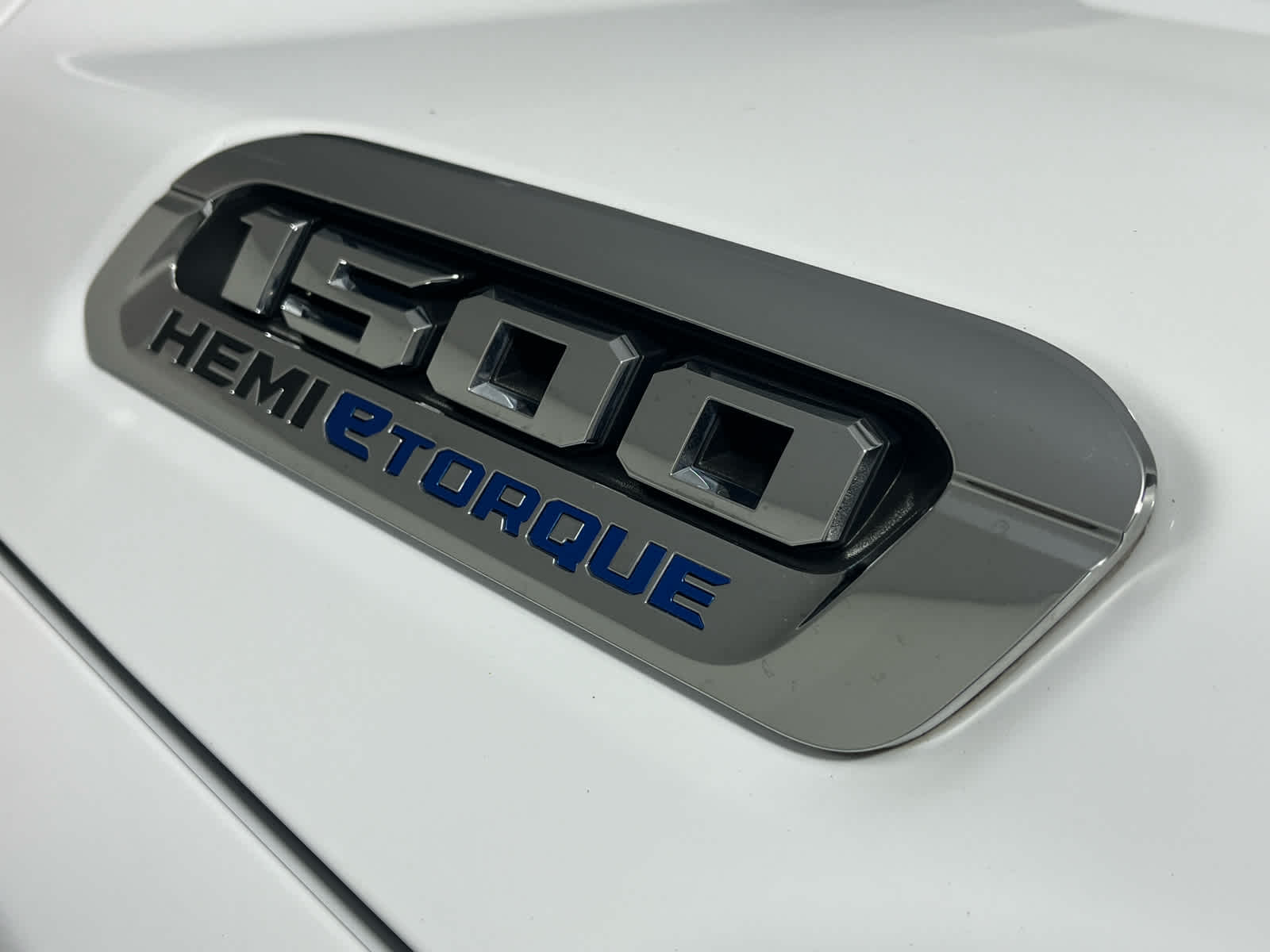 2021 RAM 1500 Limited Crew Cab 4x4 5'7' Box