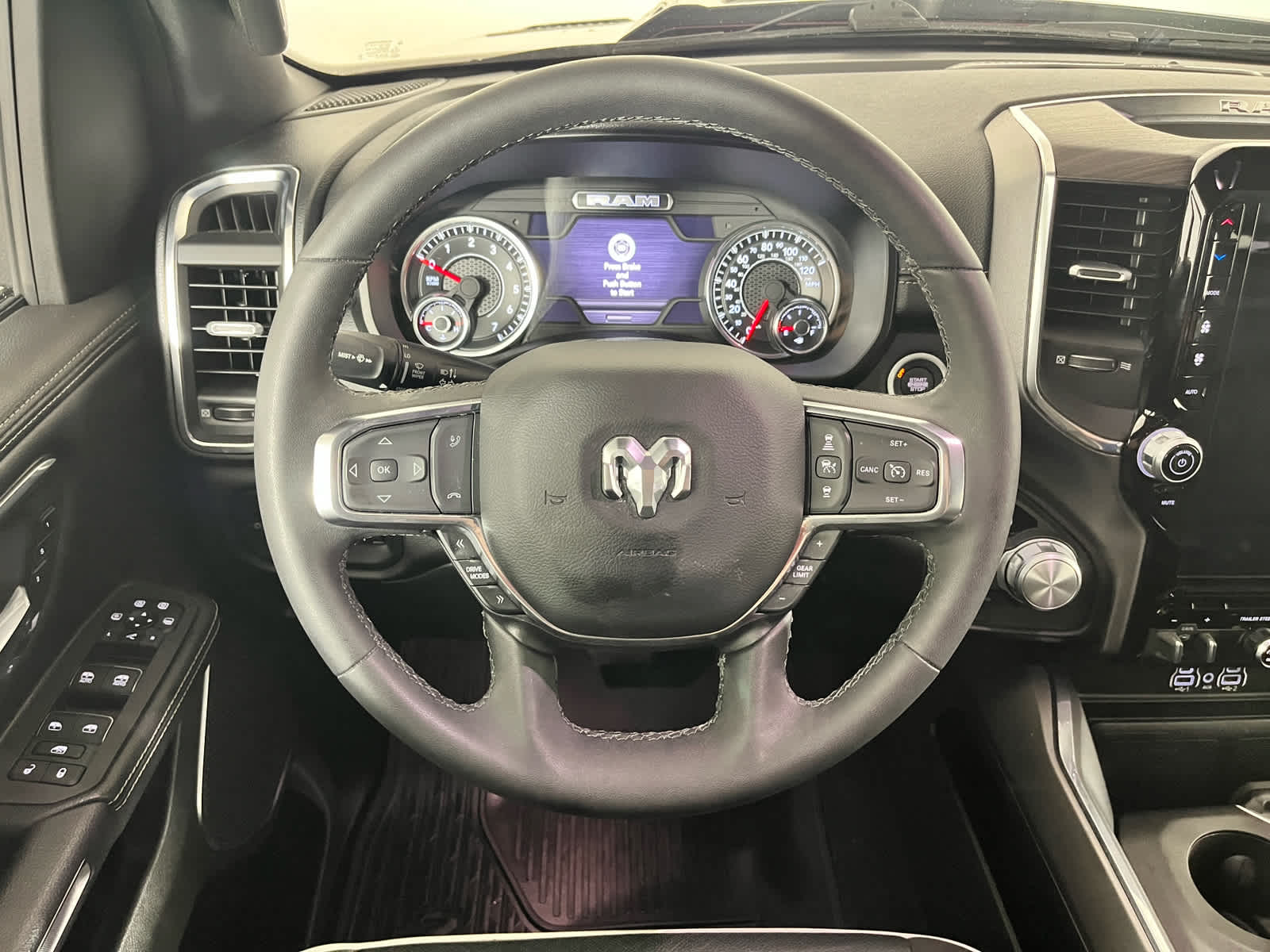 2025 RAM 1500 Laramie Crew Cab 4x4 5'7' Box