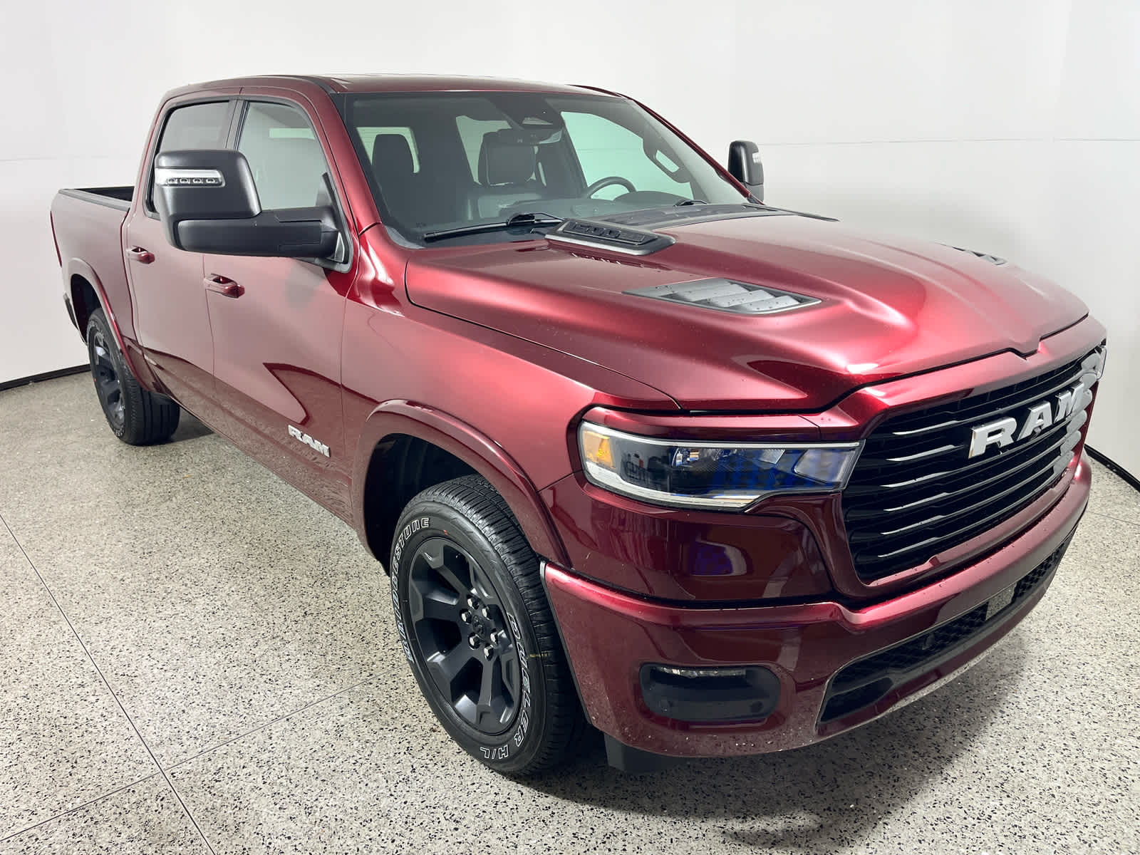 2025 RAM 1500 Laramie Crew Cab 4x4 5'7' Box