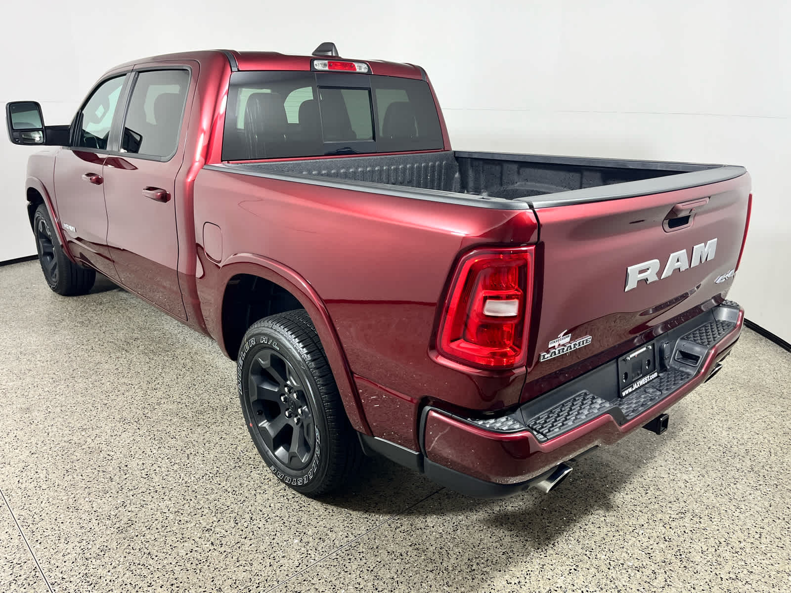 2025 RAM 1500 Laramie Crew Cab 4x4 5'7' Box