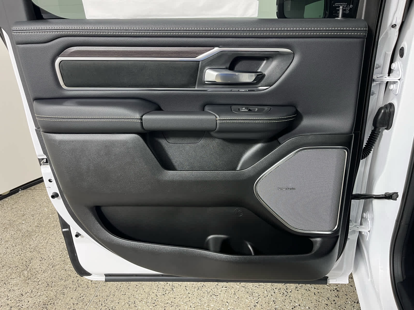 2027 RAM 1500 Laramie