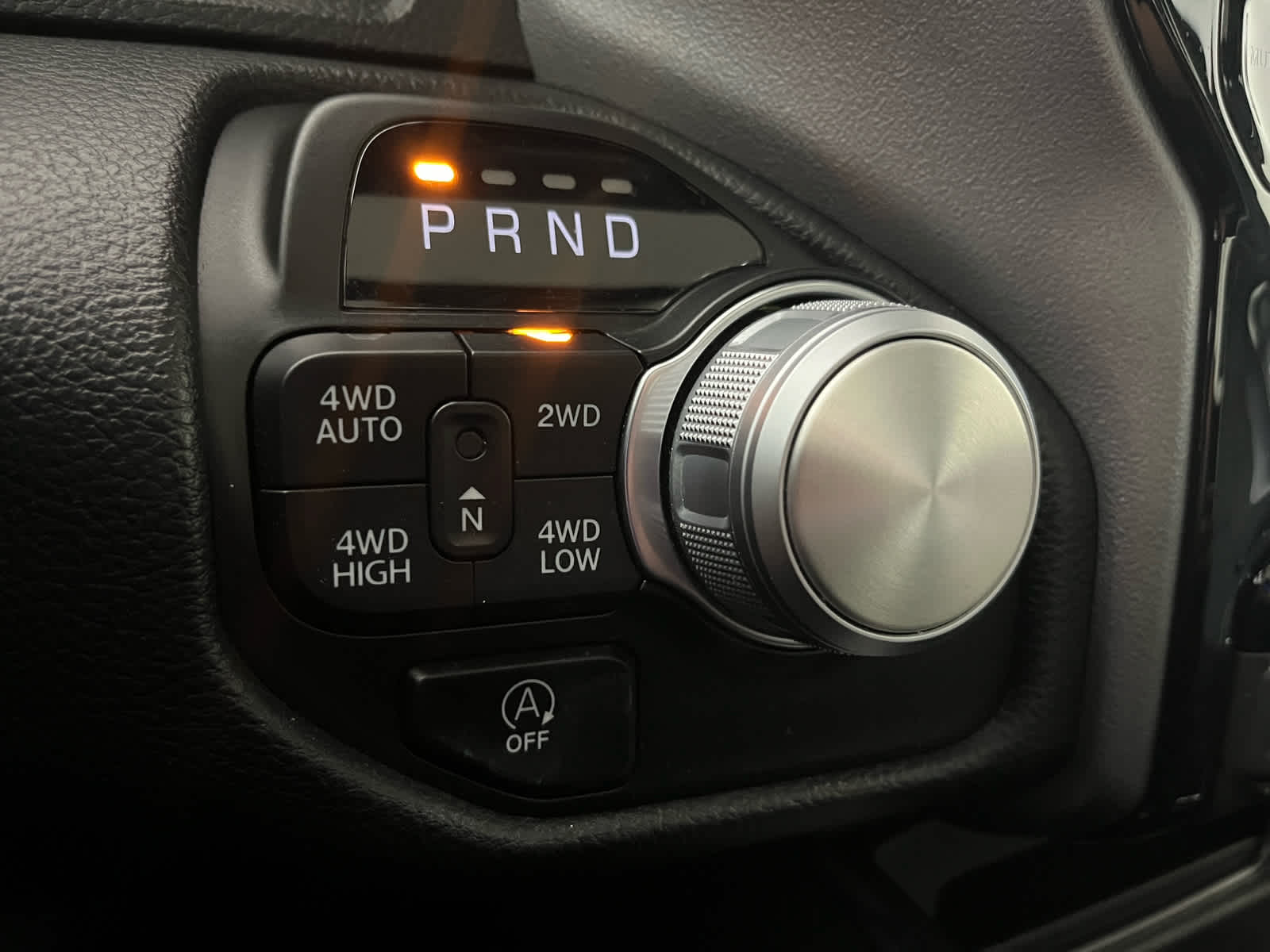 2024 RAM 1500 Laramie Crew Cab 4x4 5'7' Box