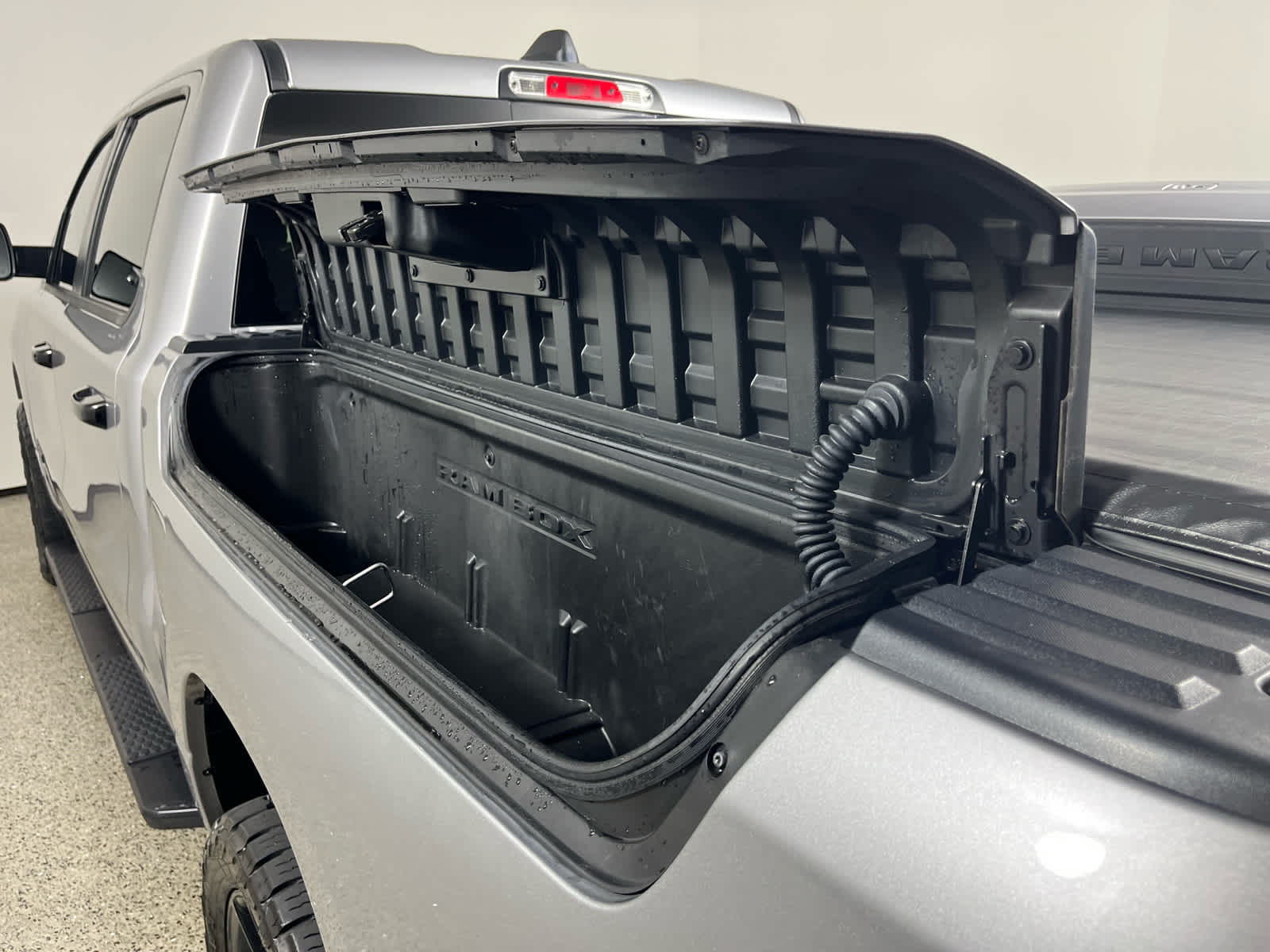 2024 RAM 1500 Laramie Crew Cab 4x4 5'7' Box