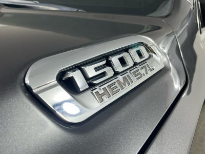 2022 RAM 1500 Laramie Crew Cab 4x4 5'7' Box