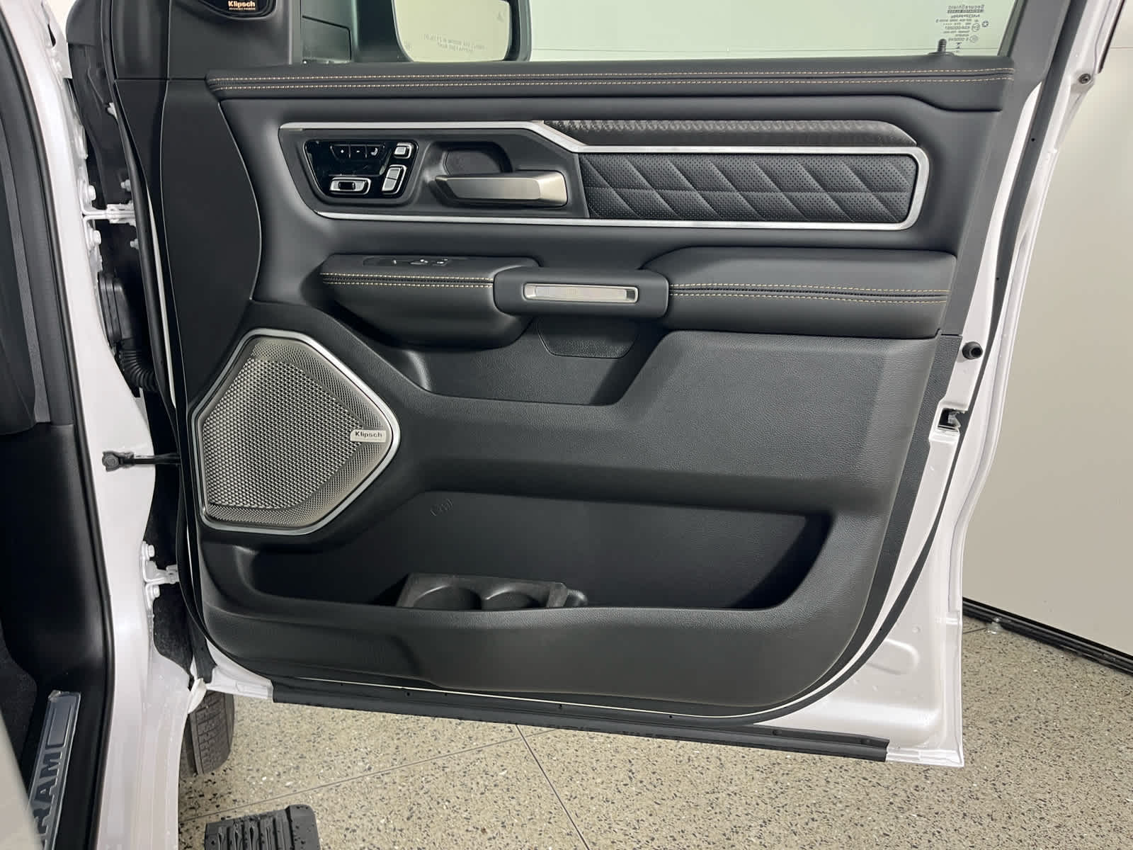 2026 RAM Ram 1500 RAM 1500 TUNGSTEN CREW CAB 4X4