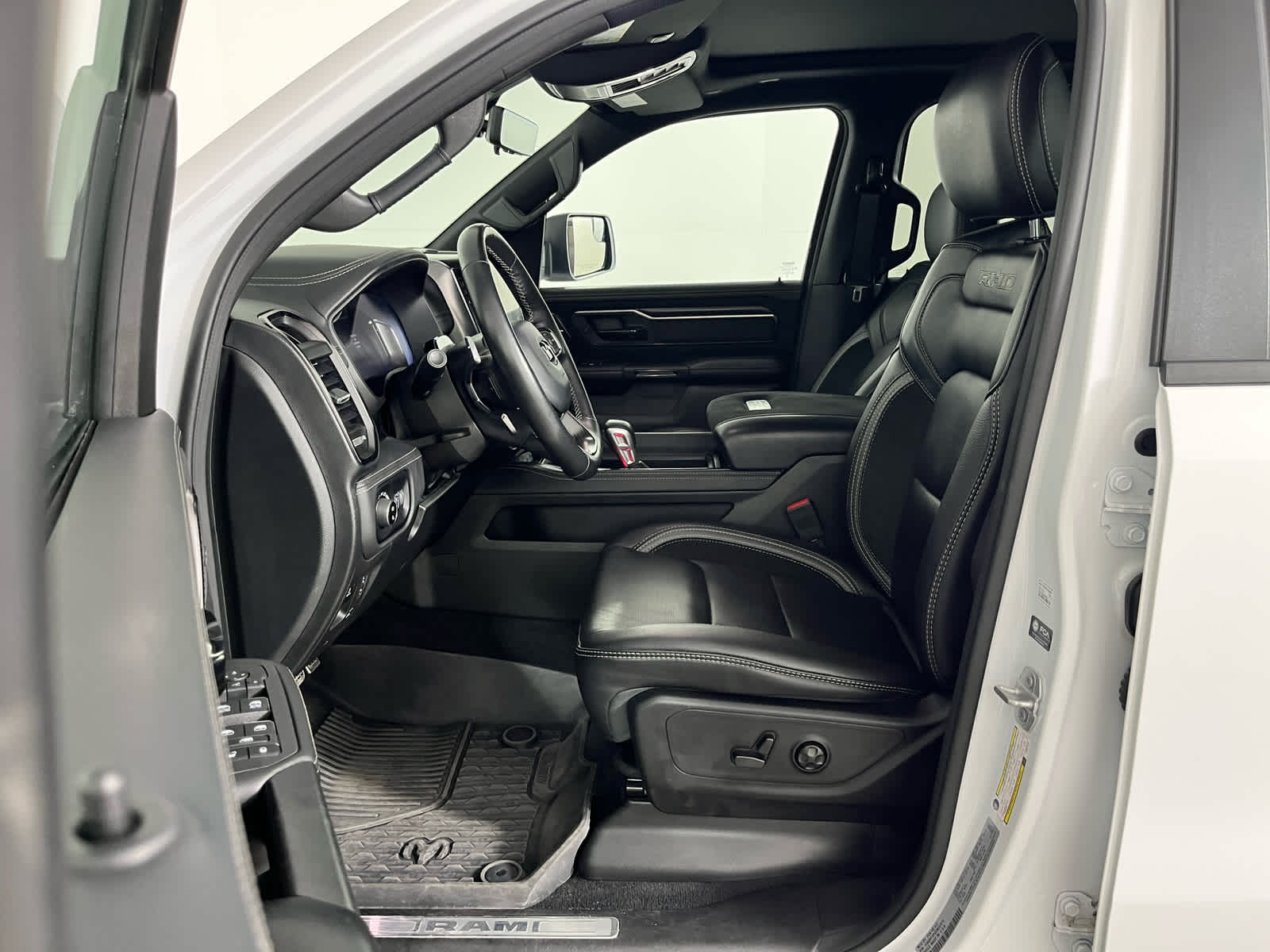 2025 RAM 1500 RHO