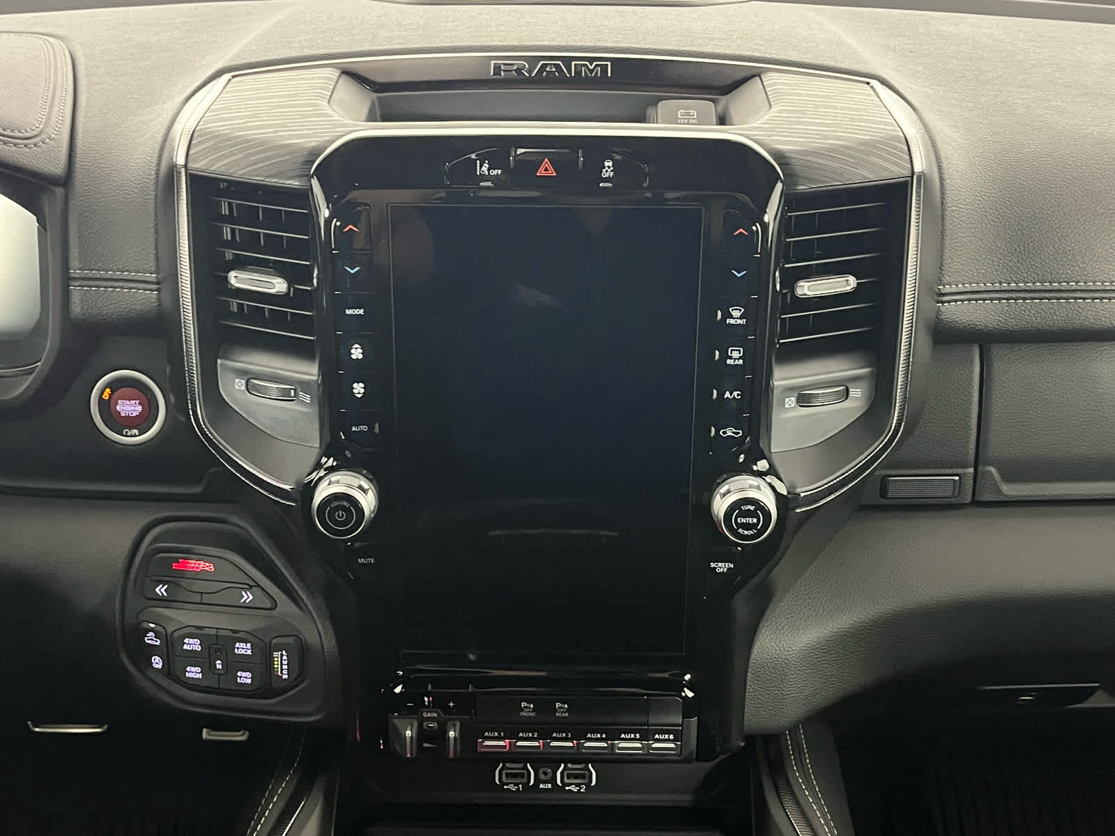 2026 RAM Ram 1500 RAM 1500 RHO CREW CAB 4X4 5'7' BOX