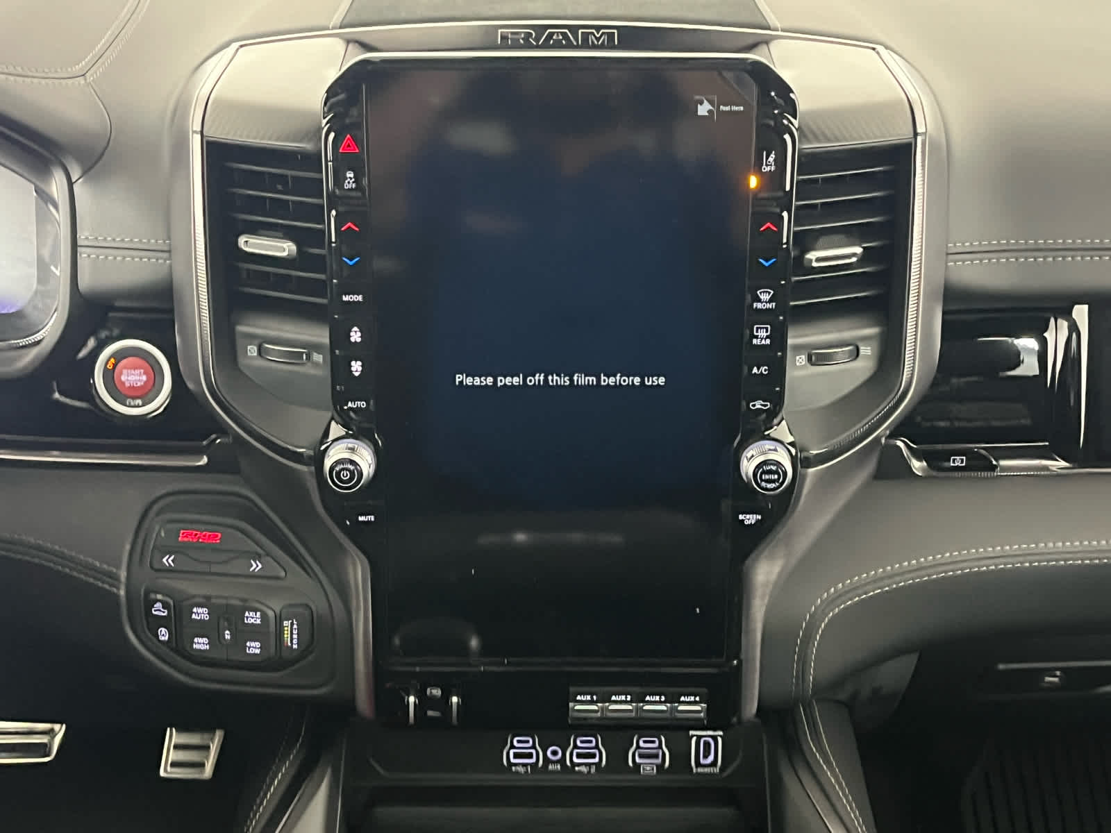 2026 RAM Ram 1500 RAM 1500 RHO CREW CAB 4X4 5'7' BOX