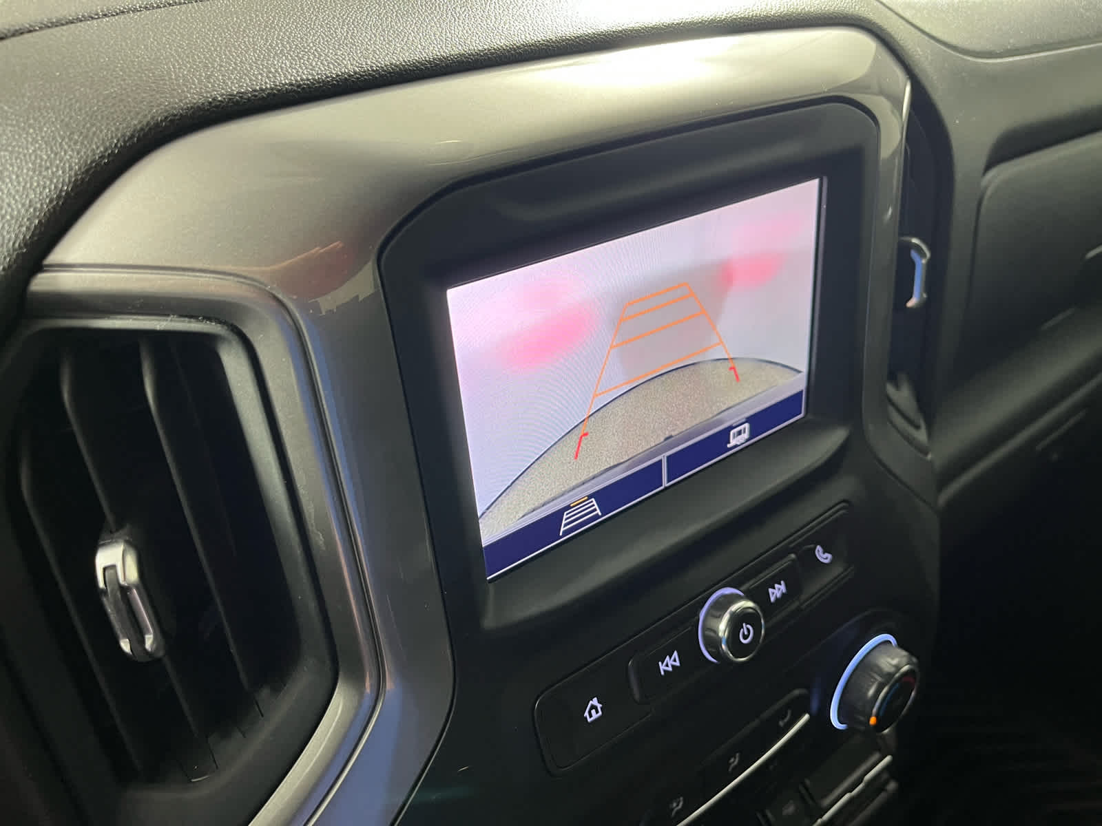 2024 Chevrolet Silverado 1500 2WD Crew Cab Short Bed Custom