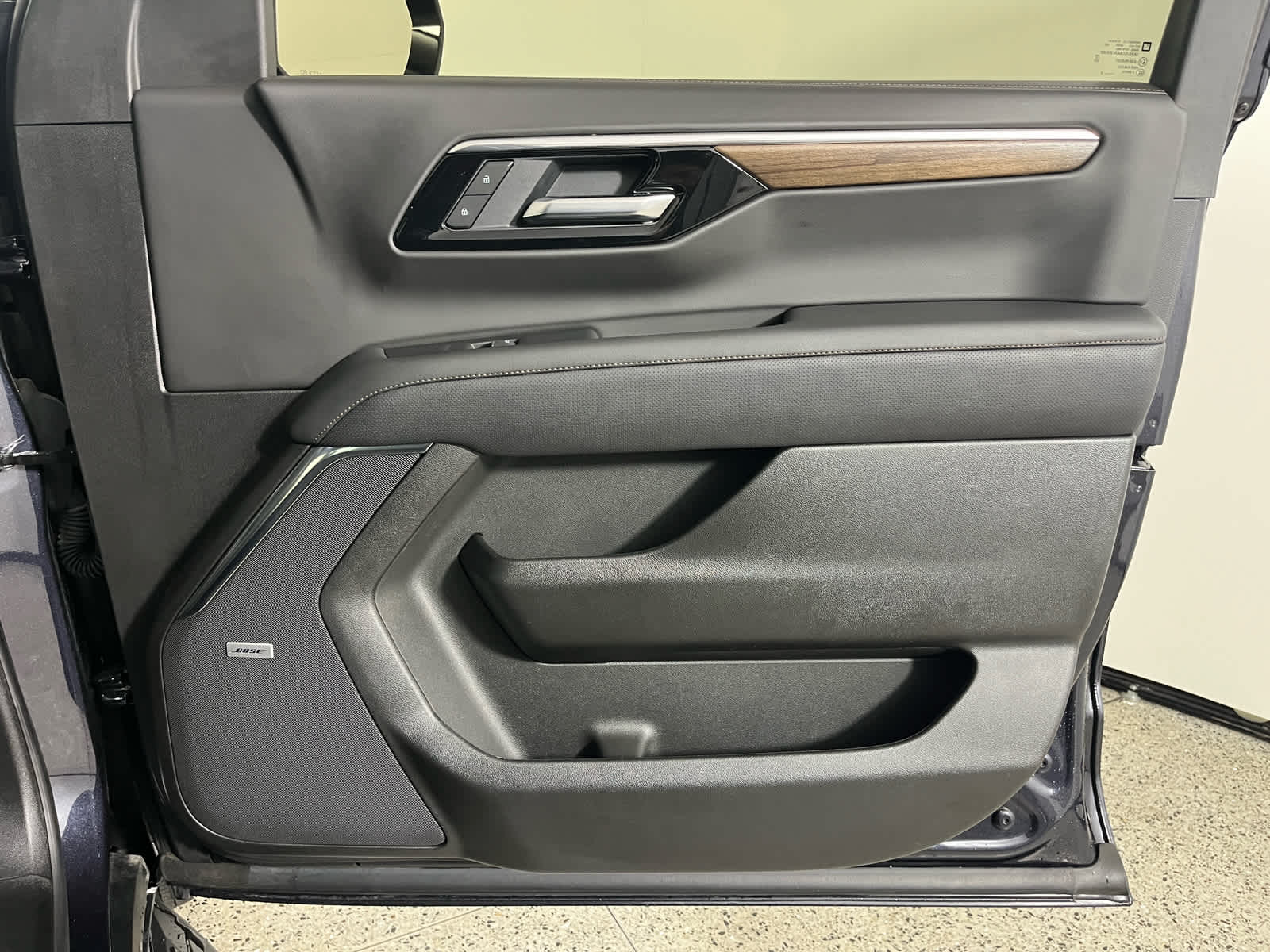 2025 Chevrolet Suburban 4WD High Country