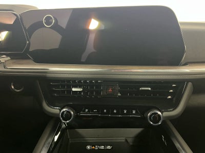 2025 Chevrolet Suburban 4WD High Country