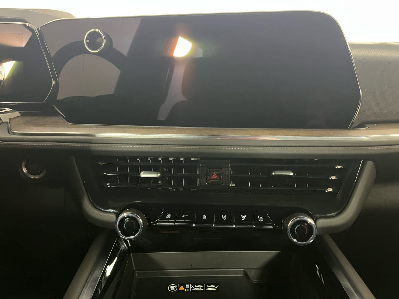 2025 Chevrolet Suburban 4WD High Country