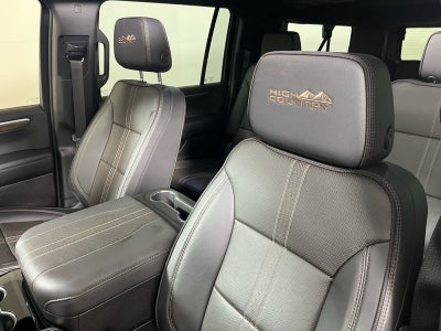 2025 Chevrolet Suburban 4WD High Country