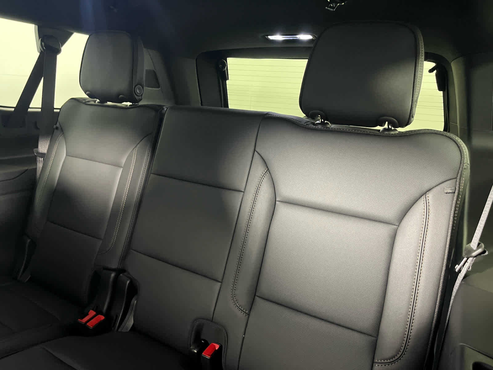 2025 Chevrolet Suburban 4WD High Country