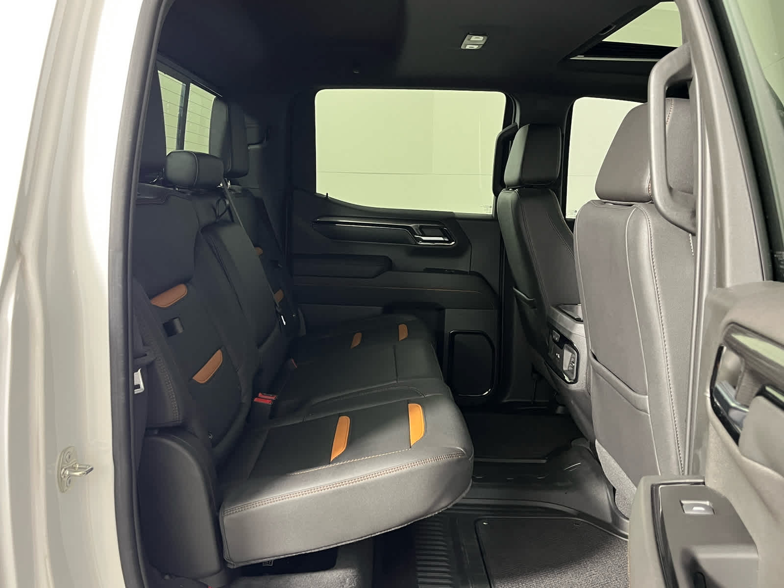 2023 GMC Sierra 1500 4WD Crew Cab Short Box AT4