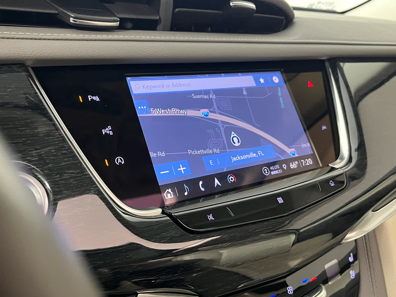 2021 Cadillac XT6 FWD Premium Luxury