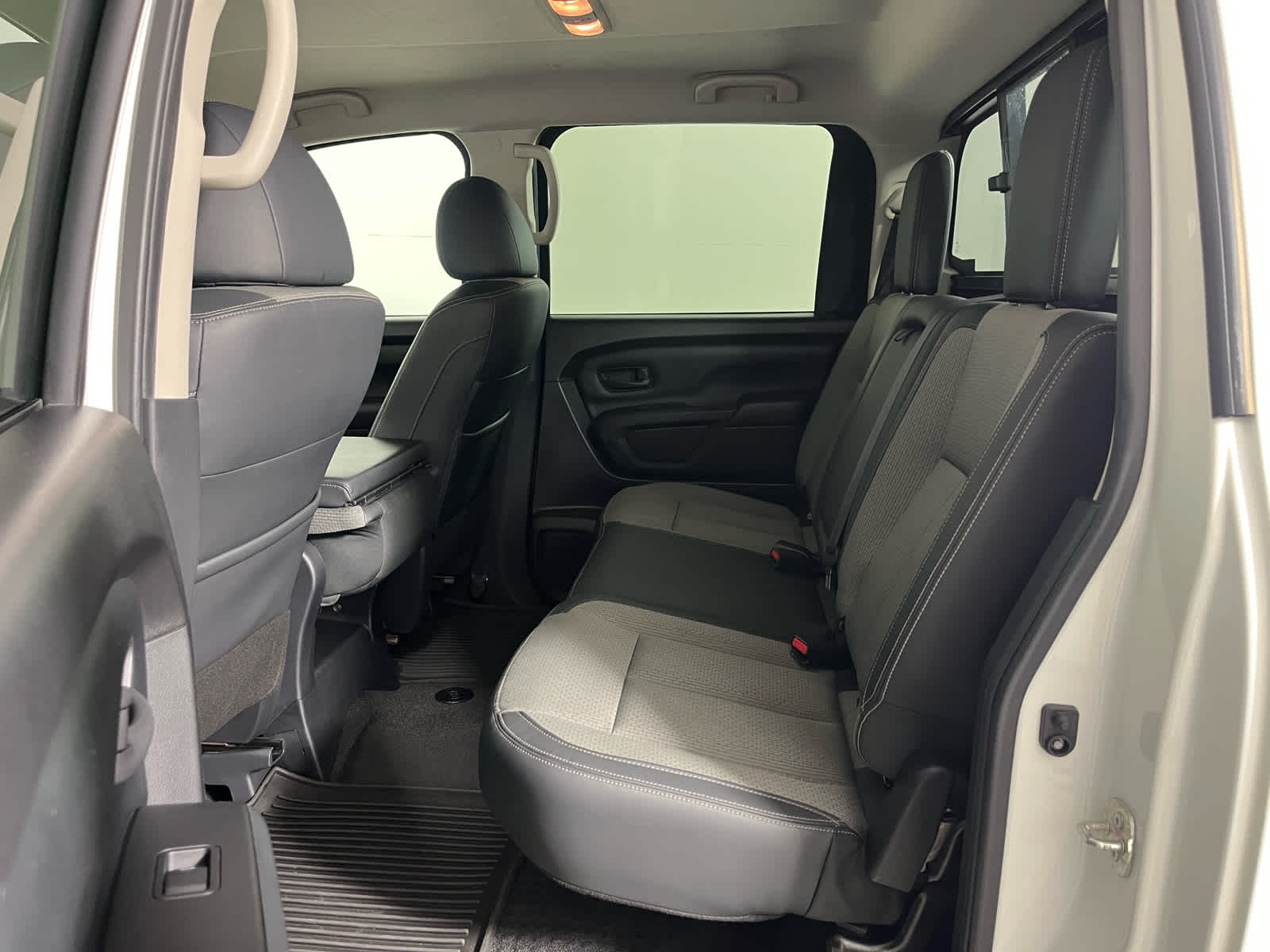 2021 Nissan TITAN Crew Cab S 4x2