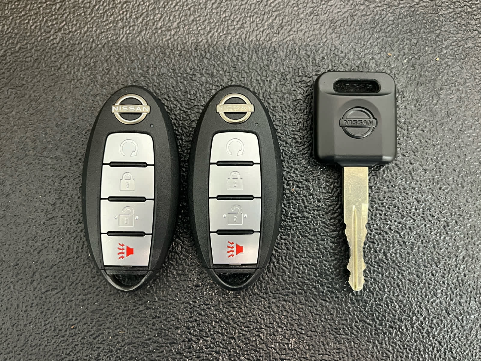 2023 Nissan Frontier Crew Cab SV 4x2