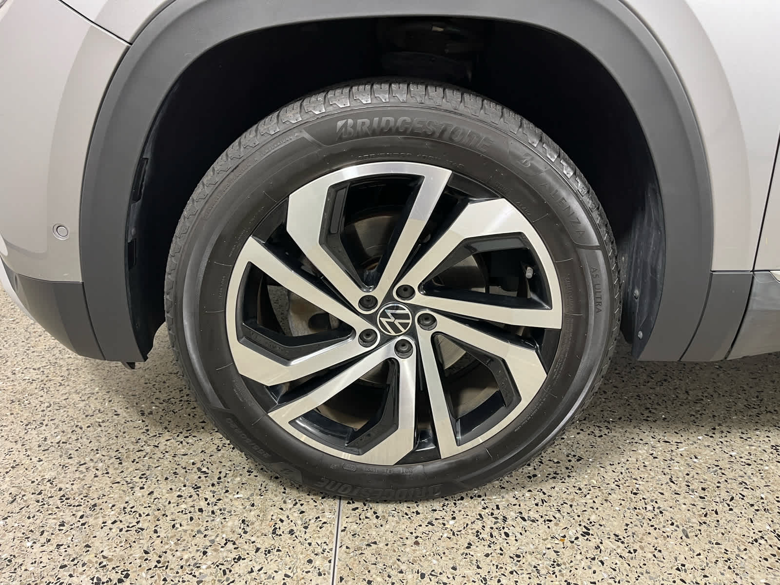 2020 Volkswagen Atlas Cross Sport 3.6L V6 SEL Premium