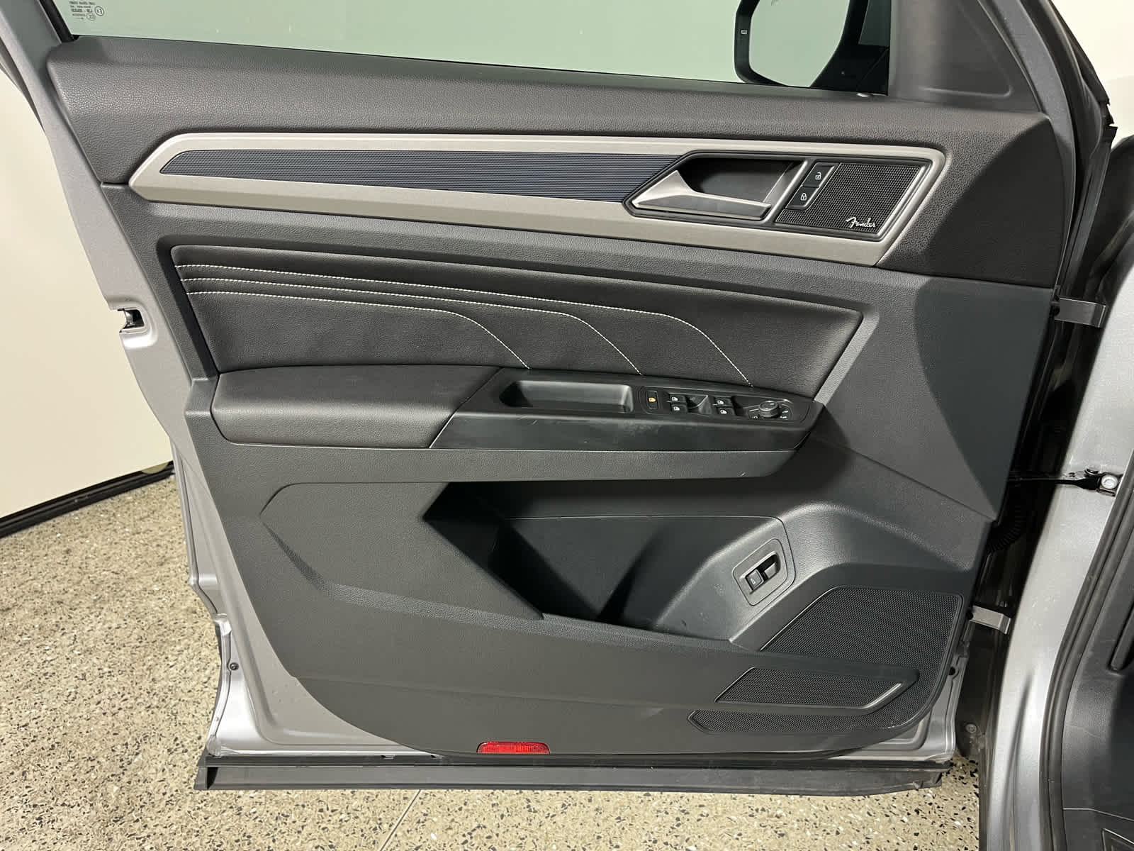 2020 Volkswagen Atlas Cross Sport 3.6L V6 SEL Premium