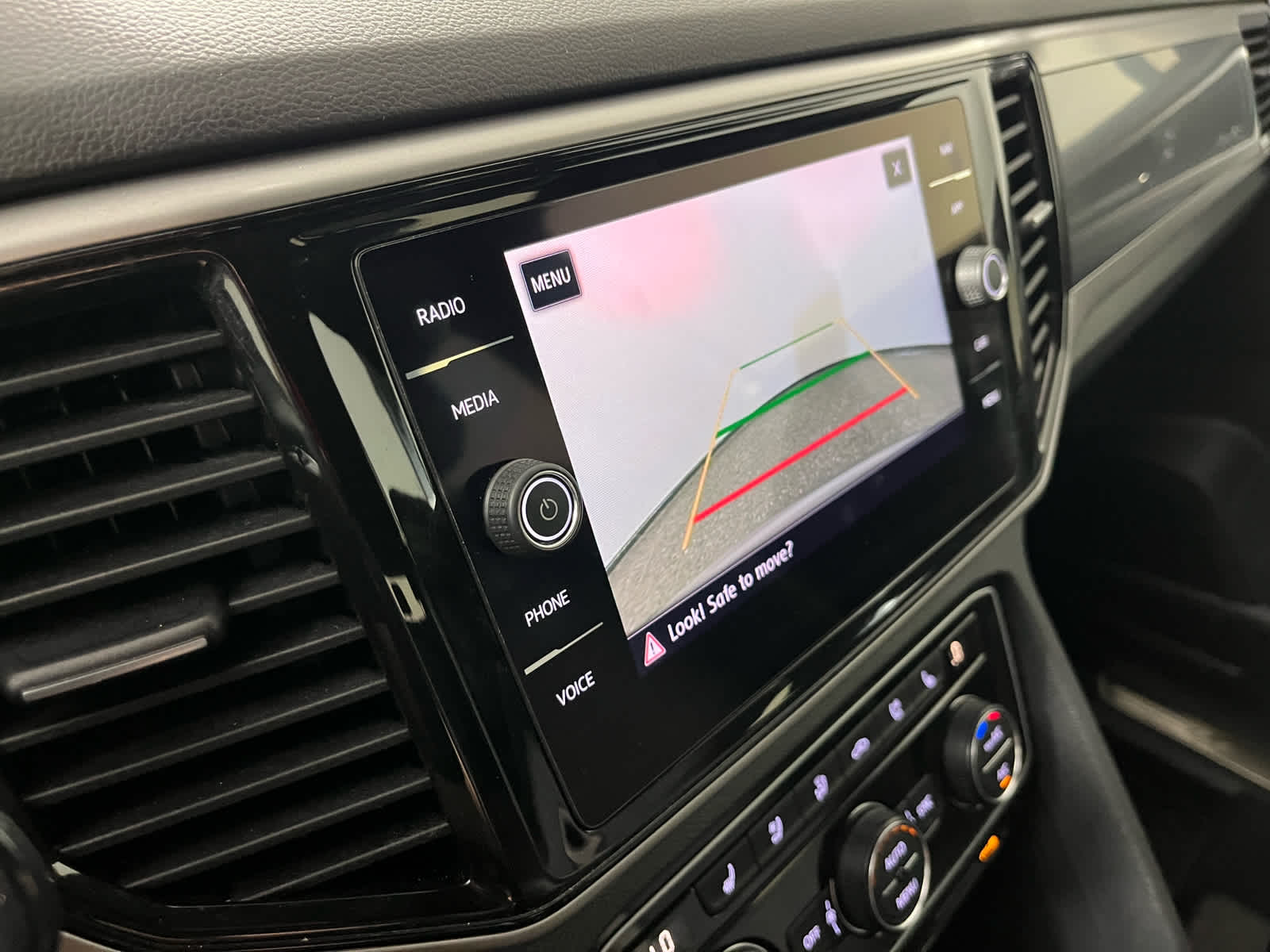 2020 Volkswagen Atlas Cross Sport 3.6L V6 SEL Premium