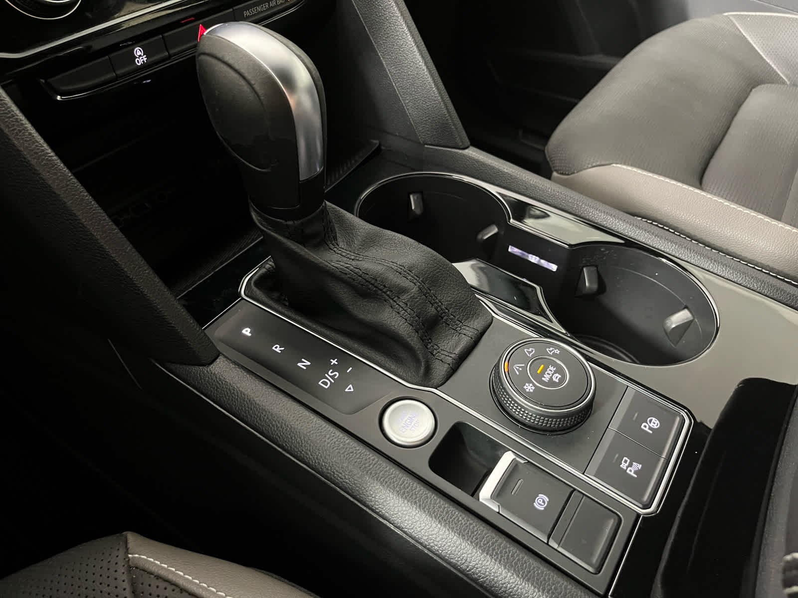 2020 Volkswagen Atlas Cross Sport 3.6L V6 SEL Premium