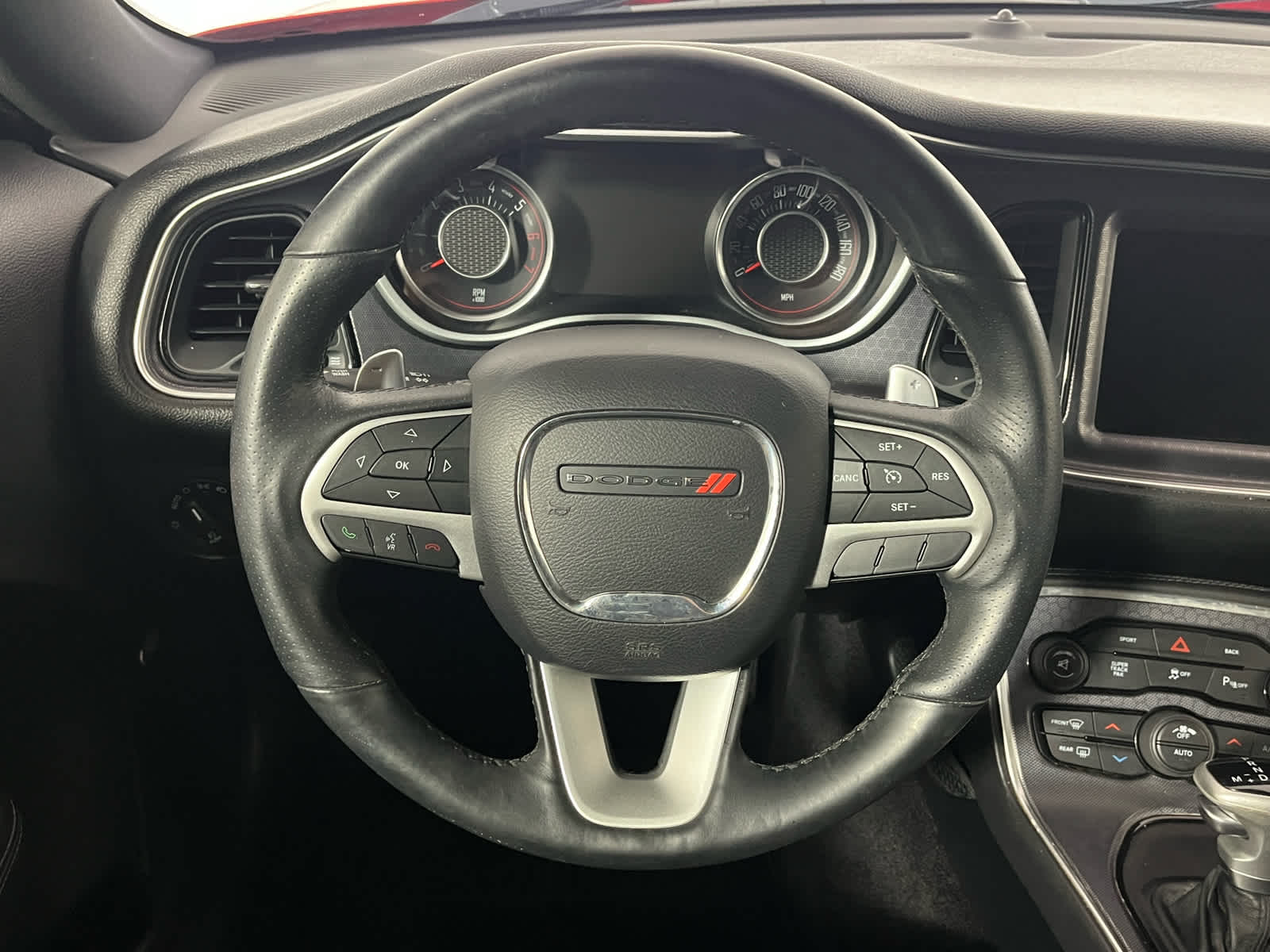 2016 Dodge Challenger 392 Hemi Scat Pack Shaker