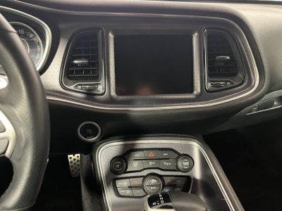 2016 Dodge Challenger 392 Hemi Scat Pack Shaker
