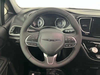 2026 Chrysler Voyager VOYAGER LX