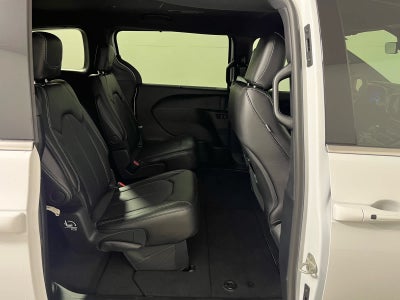 2026 Chrysler Voyager VOYAGER LX