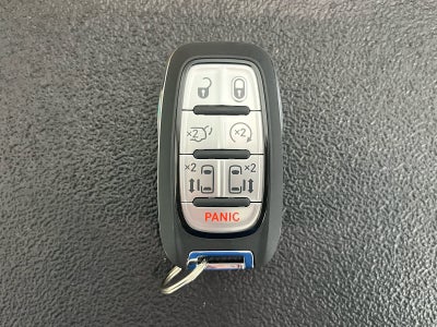 2026 Chrysler Voyager VOYAGER LX