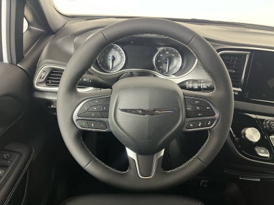 2026 Chrysler Voyager VOYAGER LX