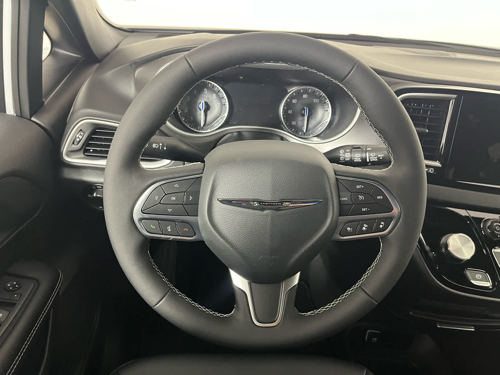 2026 Chrysler Voyager VOYAGER LX