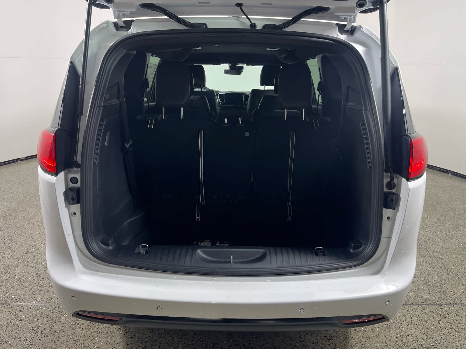 2026 Chrysler Voyager VOYAGER LX