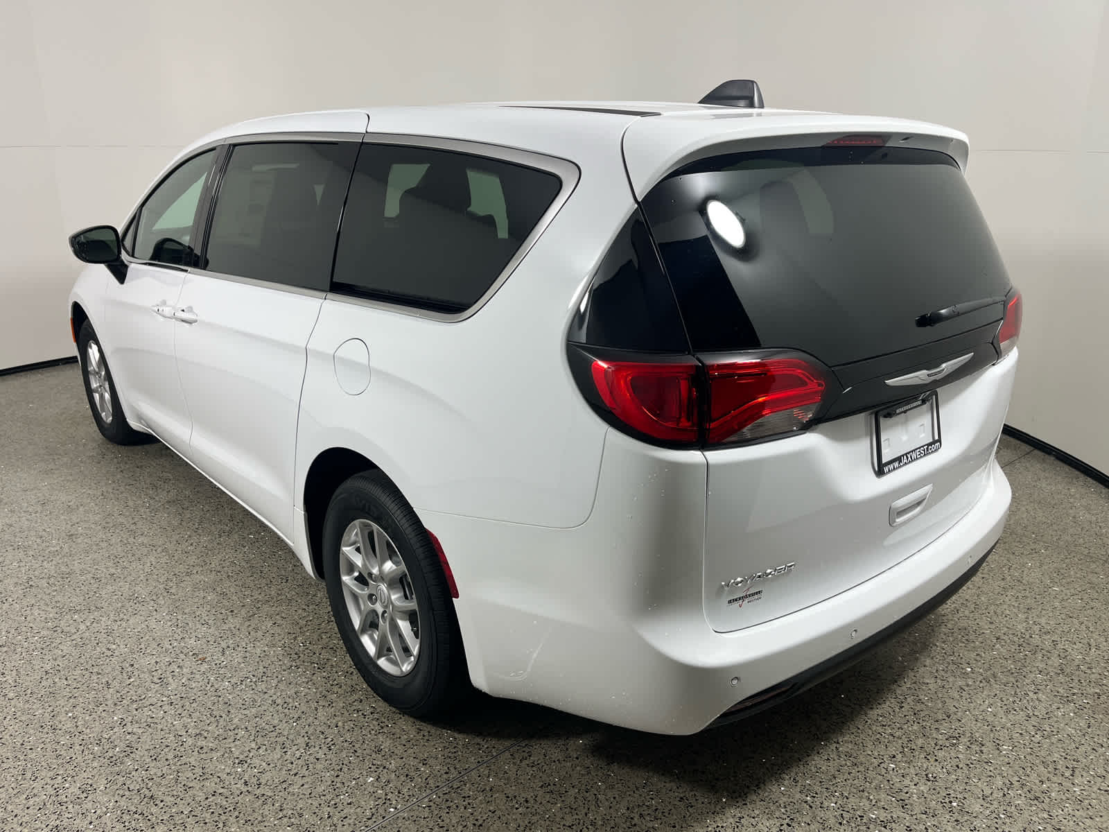 2026 Chrysler Voyager VOYAGER LX