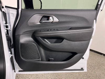 2026 Chrysler Voyager VOYAGER LX