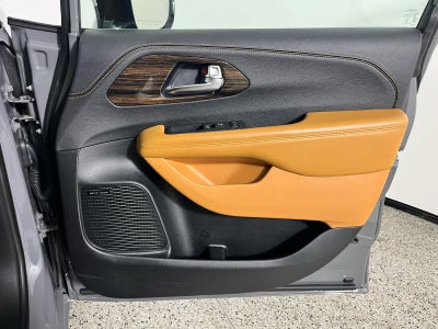 2023 Chrysler Pacifica Pinnacle