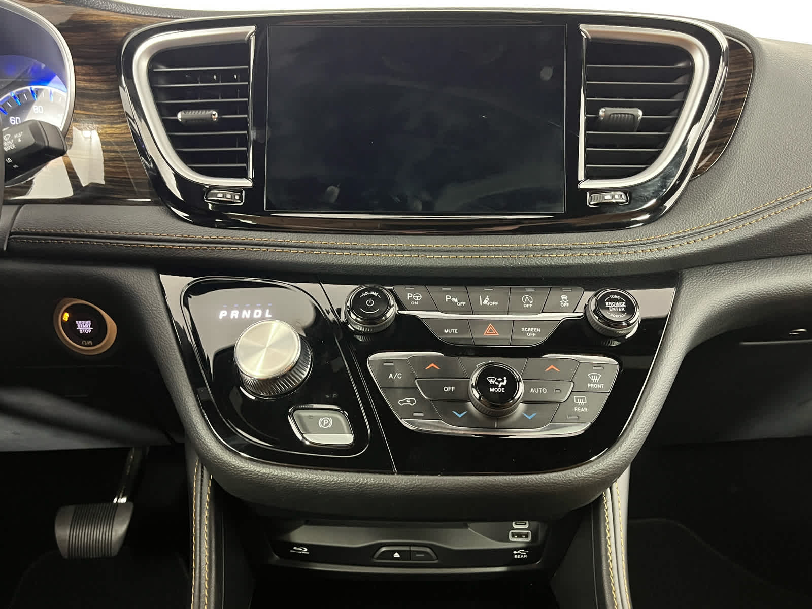 2023 Chrysler Pacifica Pinnacle