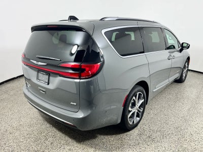 2023 Chrysler Pacifica Pinnacle