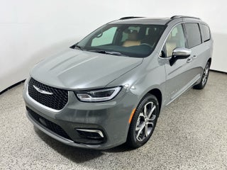 2023 Chrysler Pacifica Pinnacle