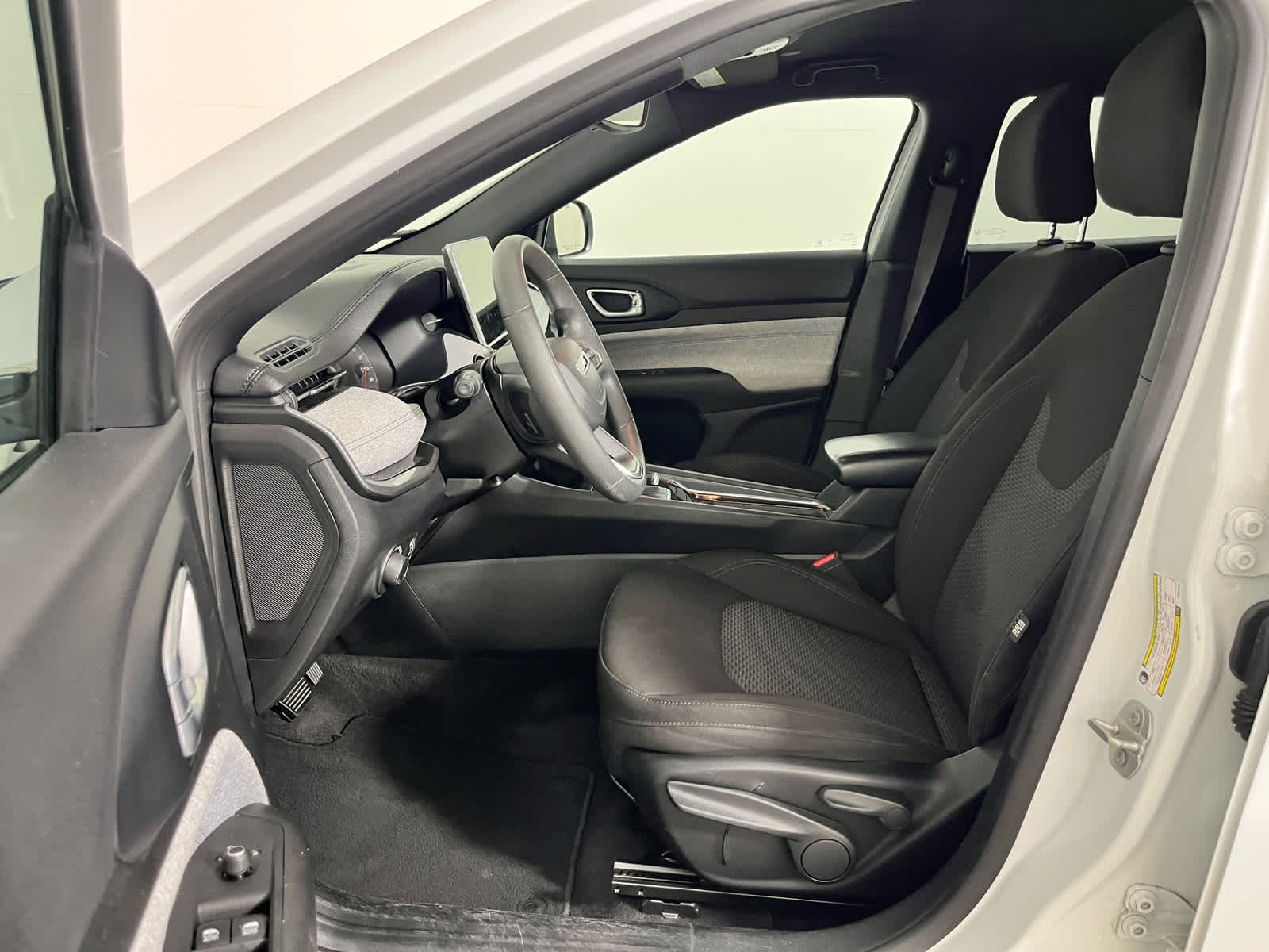 2023 Jeep Compass Sport