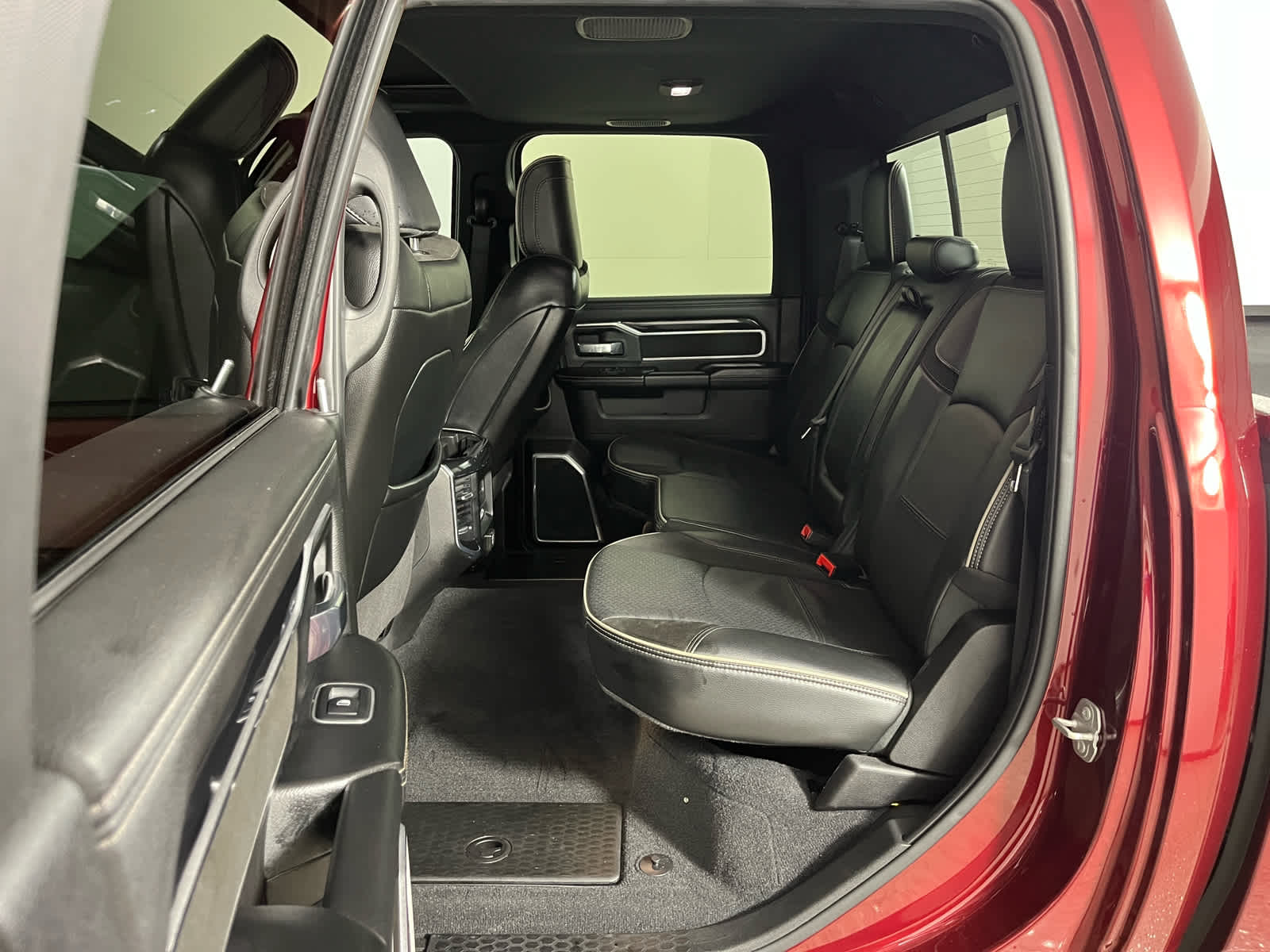 2023 RAM 3500 Laramie Crew Cab 4x4 6'4' Box