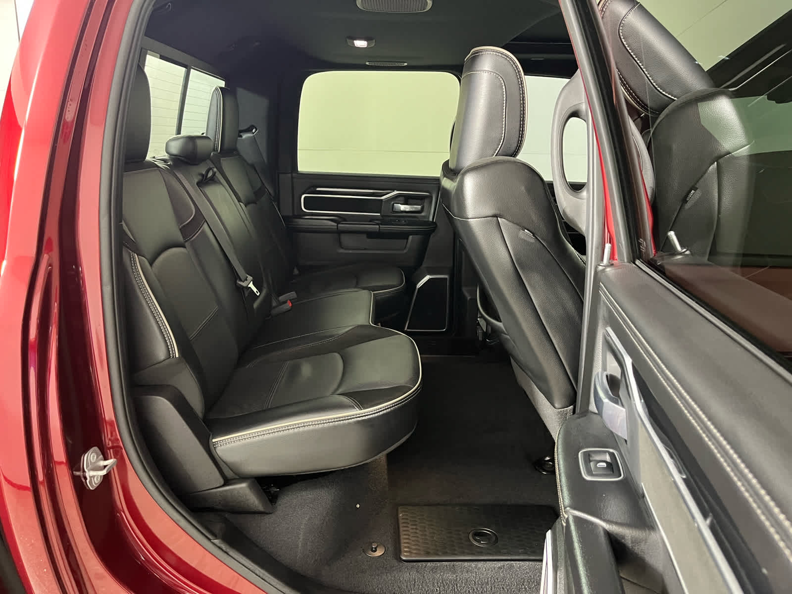 2023 RAM 3500 Laramie Crew Cab 4x4 6'4' Box