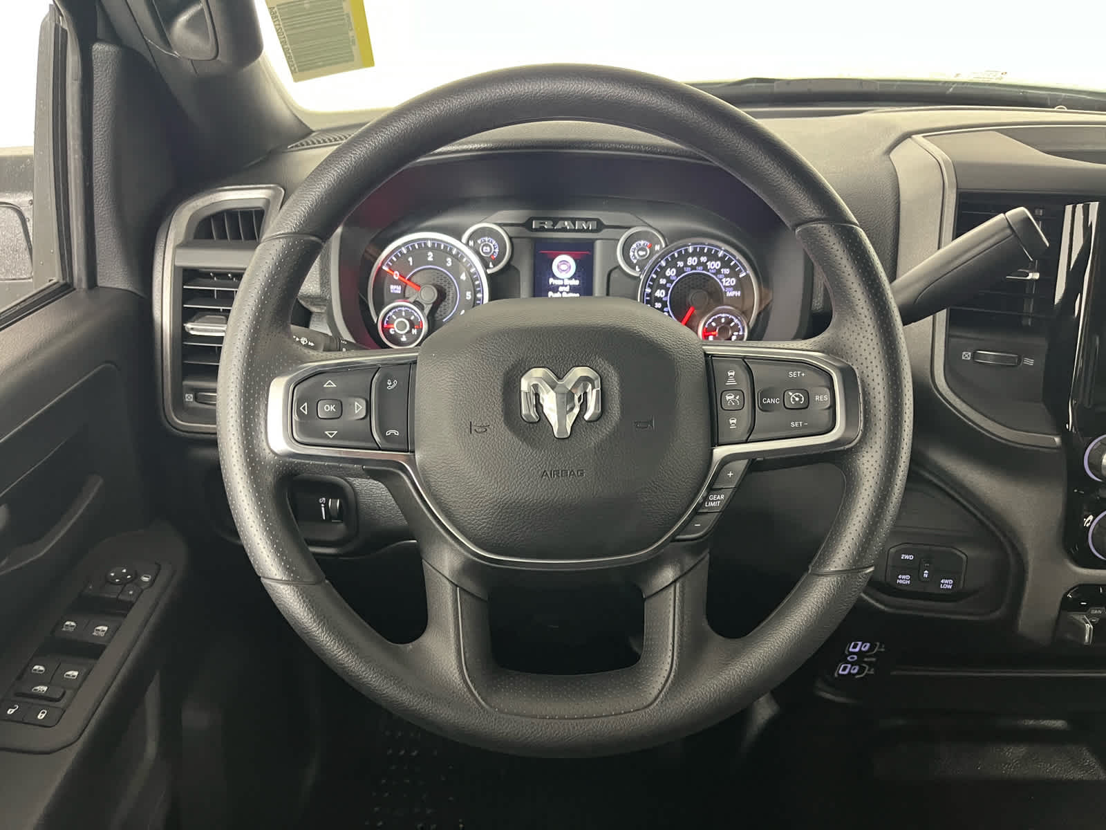 2026 RAM Ram 3500 RAM 3500 TRADESMAN CREW CAB 4X4 8' BOX