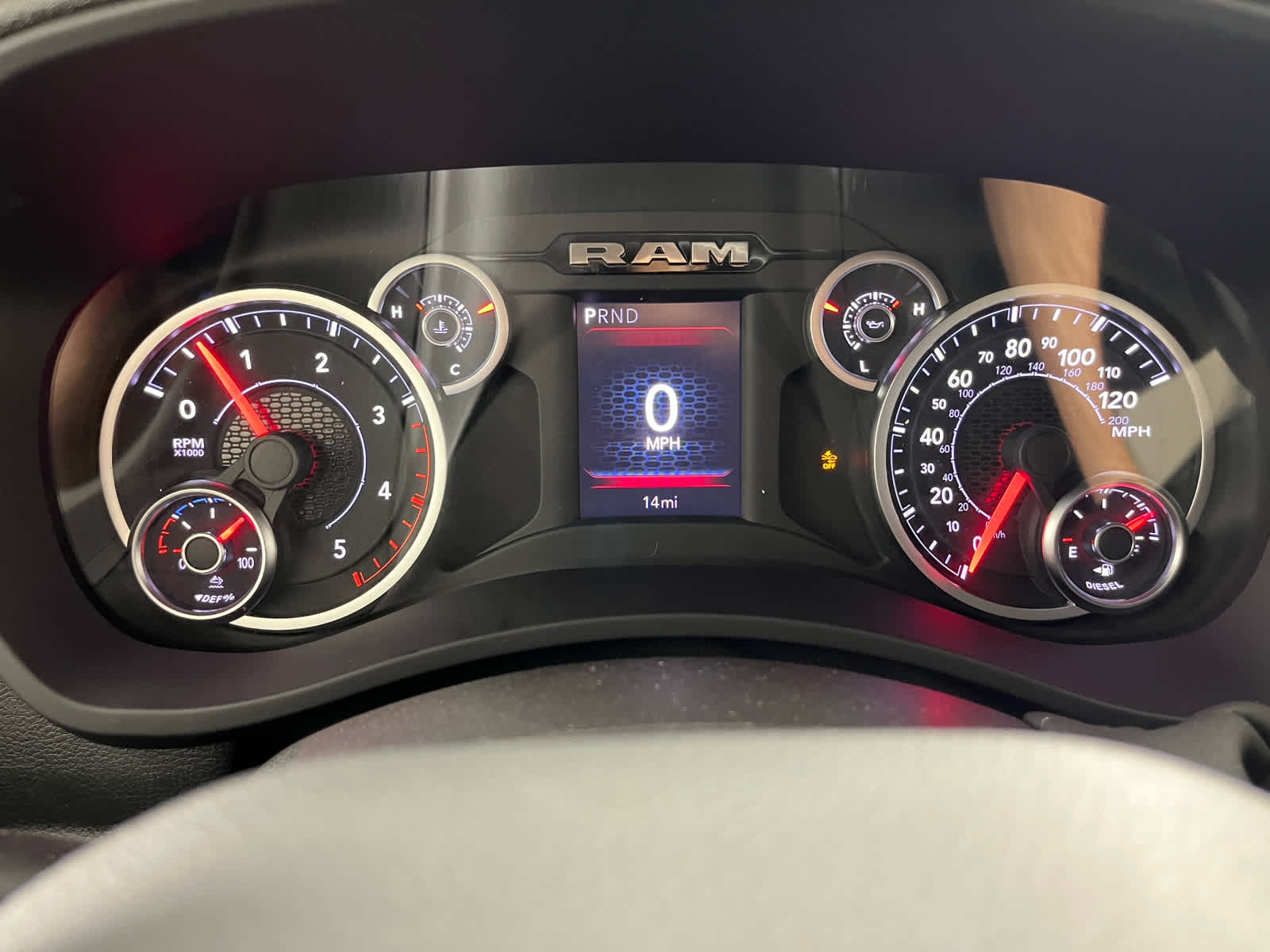 2025 RAM Ram 2500 RAM 2500 TRADESMAN CREW CAB 4X4 6'4' BOX