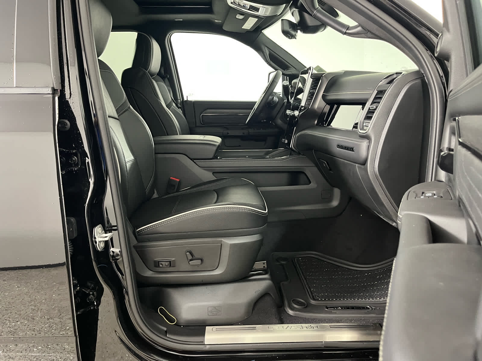 2026 RAM Ram 2500 RAM 2500 LIMITED CREW CAB 4X4 6'4' BOX