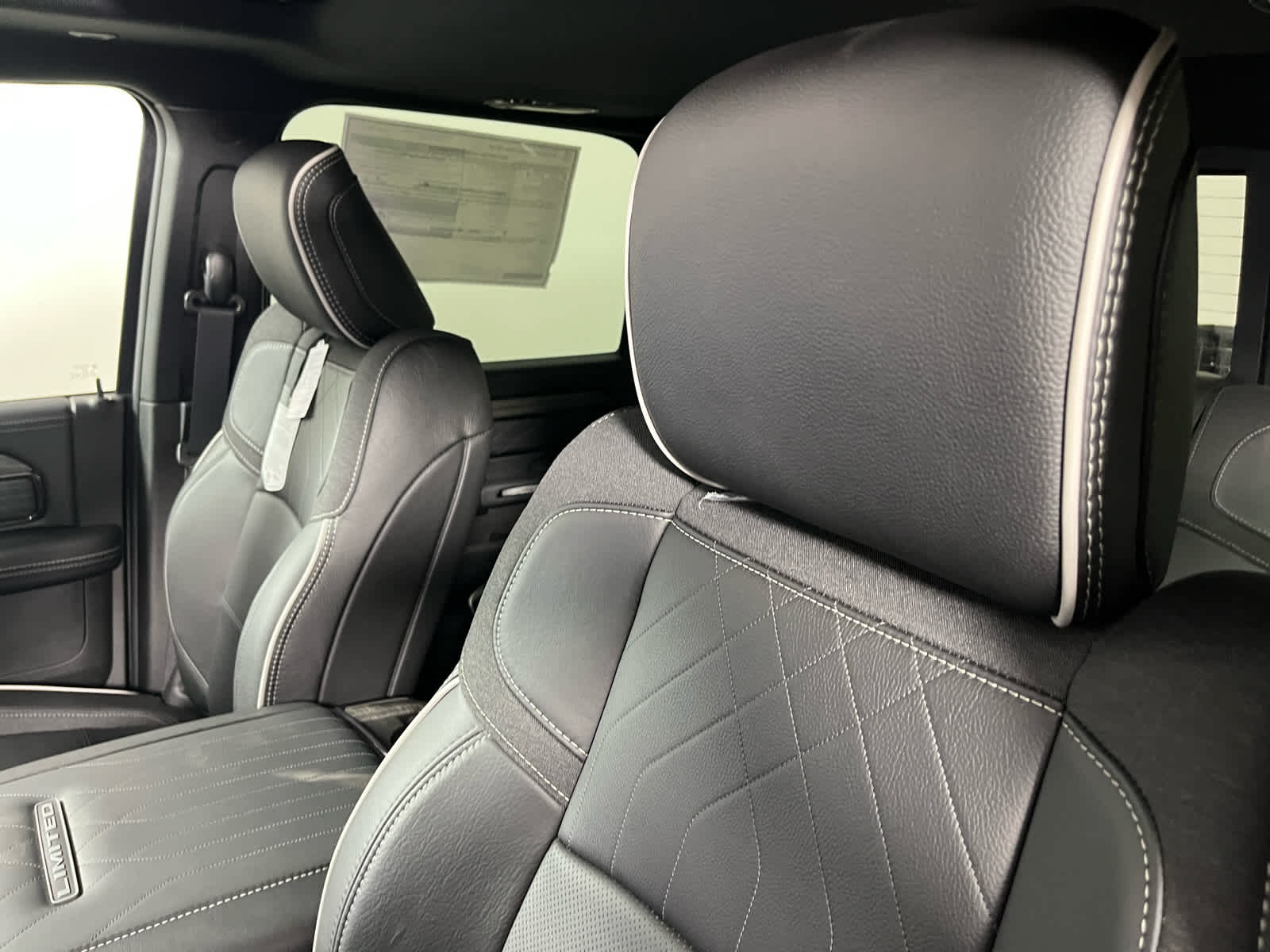 2026 RAM Ram 2500 RAM 2500 LIMITED CREW CAB 4X4 6'4' BOX